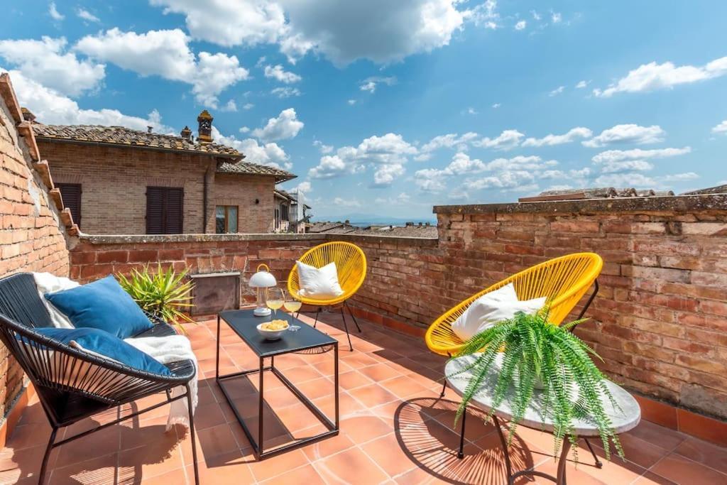 Mimosa- Loft Elegante Con Terrazza Nel Centro Di Siena Διαμέρισμα Εξωτερικό φωτογραφία