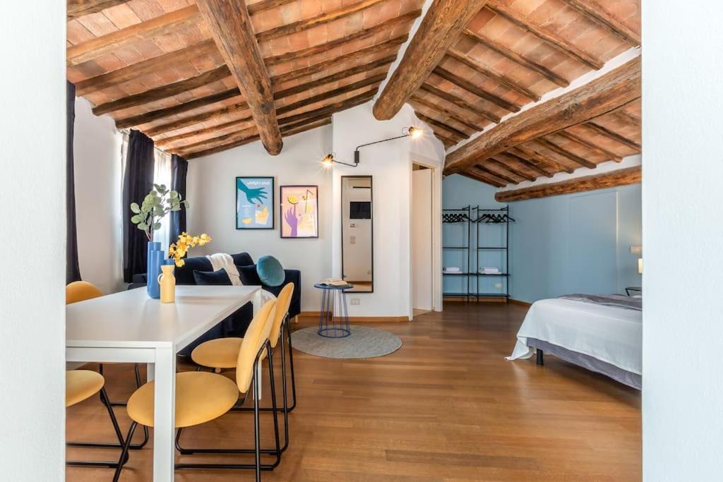 Mimosa- Loft Elegante Con Terrazza Nel Centro Di Siena Διαμέρισμα Εξωτερικό φωτογραφία