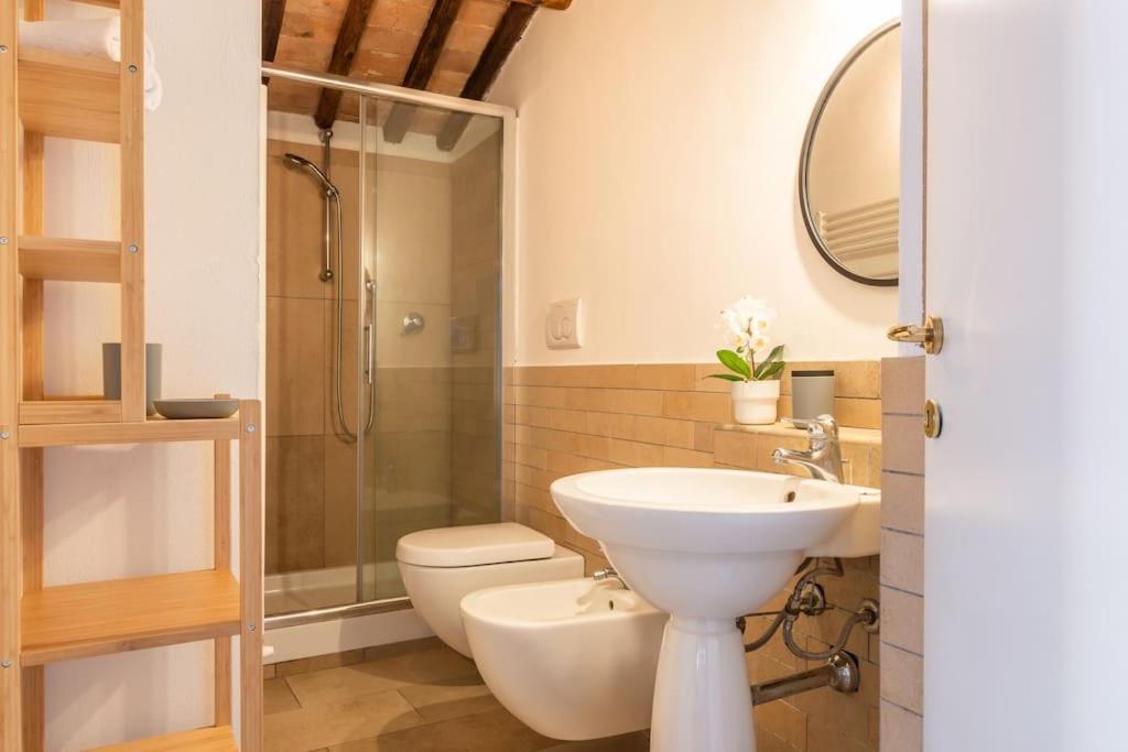 Mimosa- Loft Elegante Con Terrazza Nel Centro Di Siena Διαμέρισμα Εξωτερικό φωτογραφία