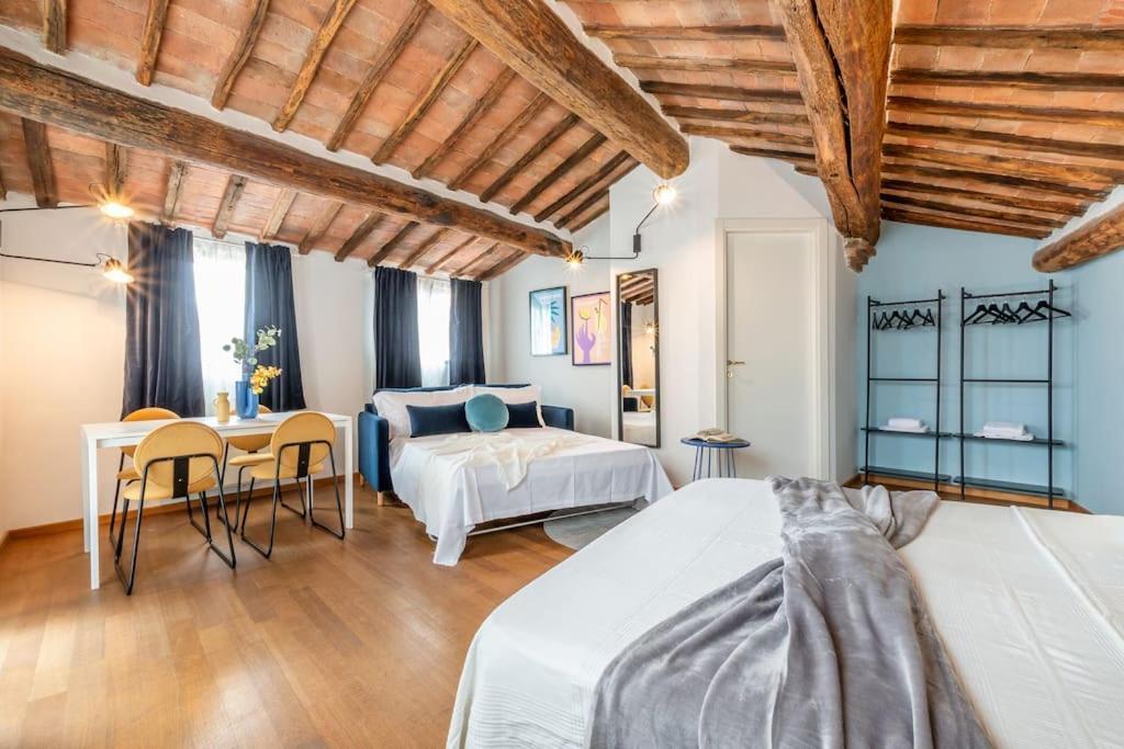 Mimosa- Loft Elegante Con Terrazza Nel Centro Di Siena Διαμέρισμα Εξωτερικό φωτογραφία