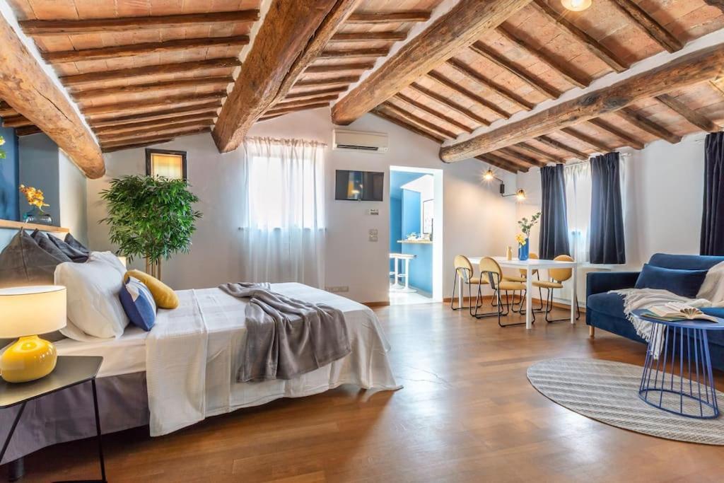 Mimosa- Loft Elegante Con Terrazza Nel Centro Di Siena Διαμέρισμα Εξωτερικό φωτογραφία